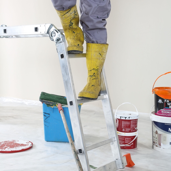 Multi-Purpose Articulated Ladder